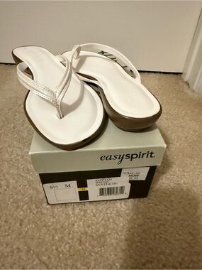 Easy Spirit White Platform Thong Sandals